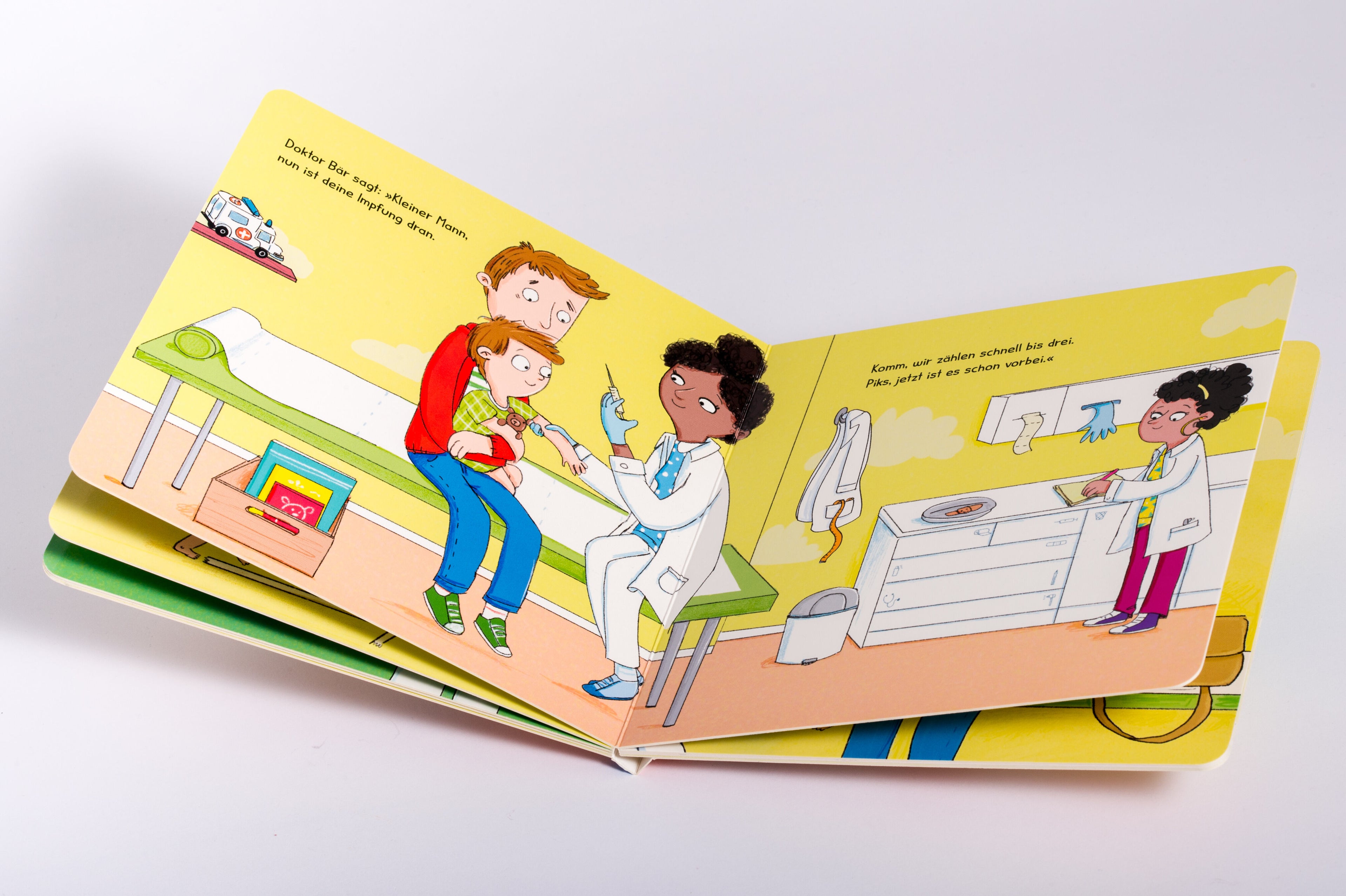 Penguin Junior 978-3-328-30226-1 Bei Kinderärztin Dr. Bär, - Ein Arztbesuch ist gar nicht schwer (4)