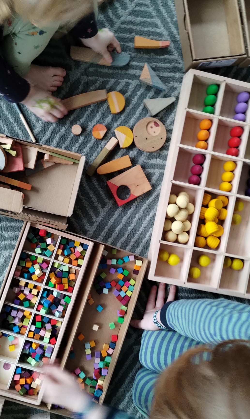 Im Räuberfuchs finden sich vielfältige Spielwaren zum kreativen Spielen