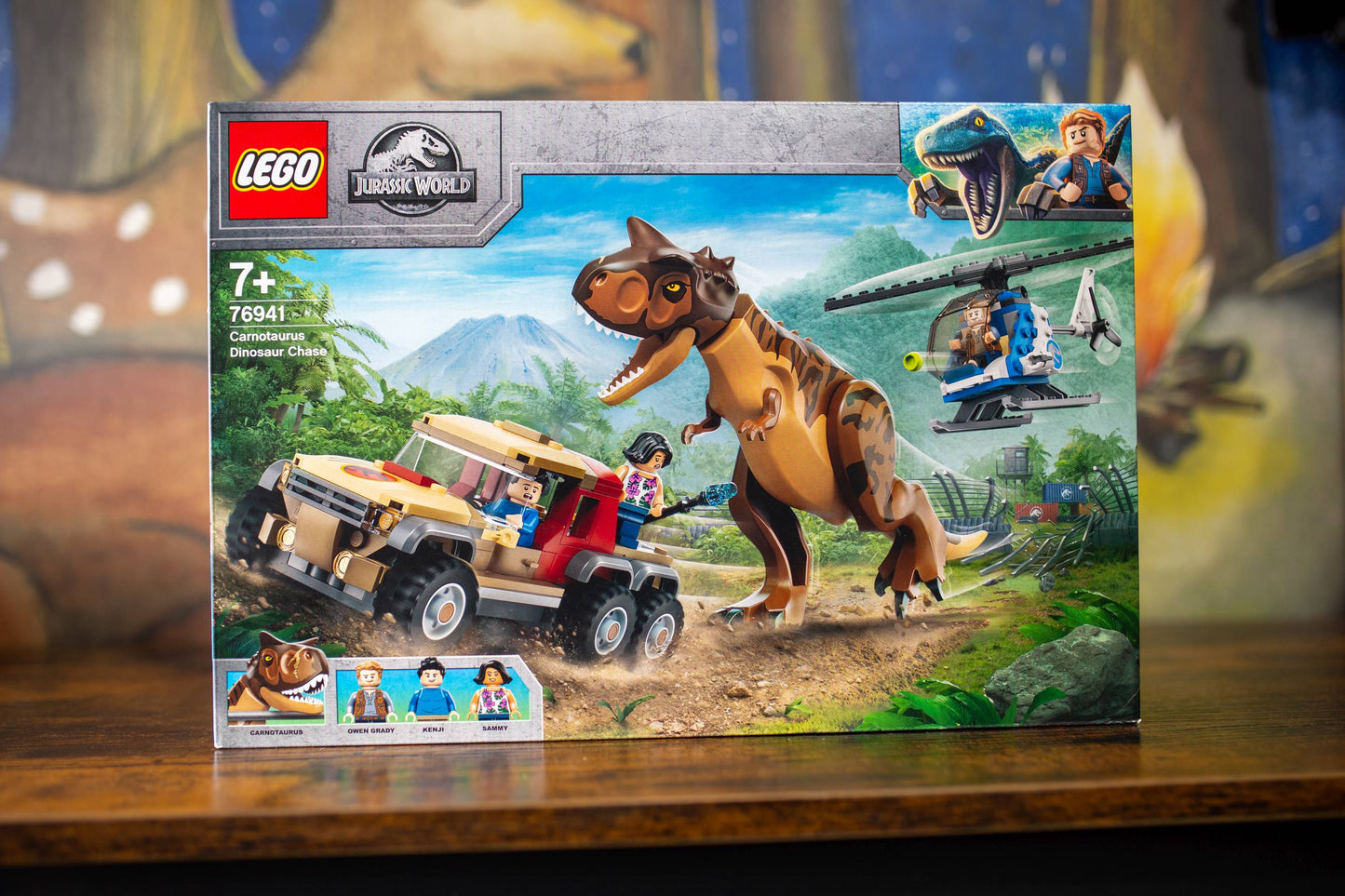 LEGO® Jurassic World Verfolgung des Carnotaurus (76941)