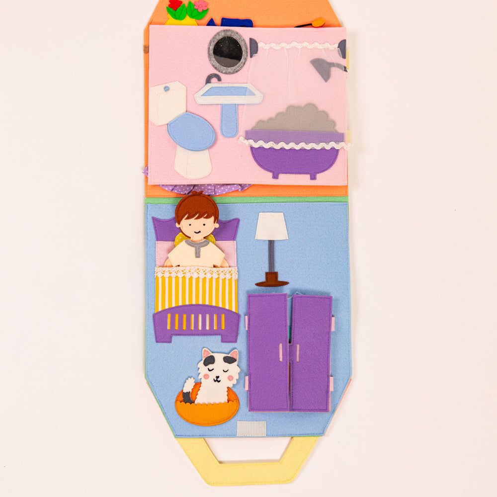 Quietbook: Travel Buddy Puppenhaus