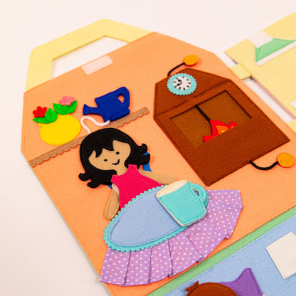 Quietbook: Travel Buddy Puppenhaus