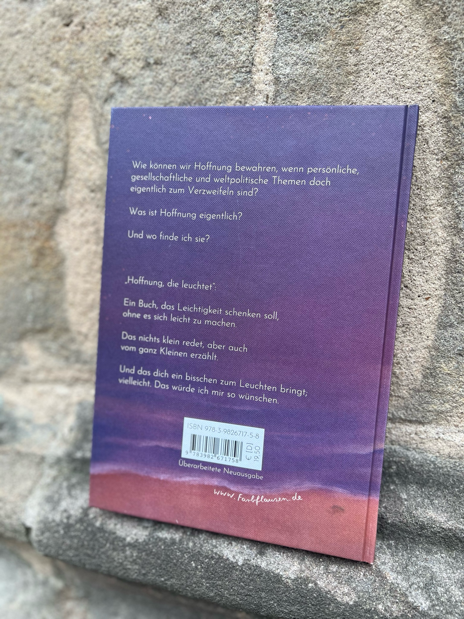Hoffnung, die leuchtet: 24 Texte und Illustrationen über Licht, Schatten und das Dazwischen