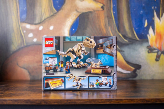 LEGO® Jurassic World 76940 T. Rex-Skelett in der Fossilienausstellung